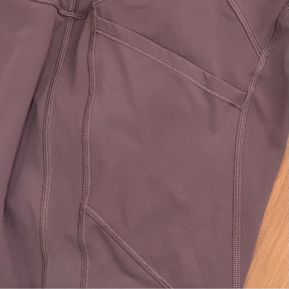 LULULEMON All The Right Places Crop II Figue Mauve Size 8 - Picture 11 of 16